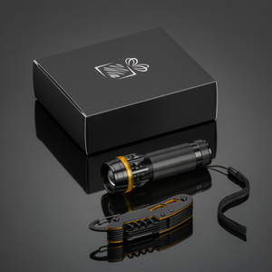 TITANIUM OPTIMA SET III : COLTELLO DA TASCA E TORCIA ELETTRICA Giallo